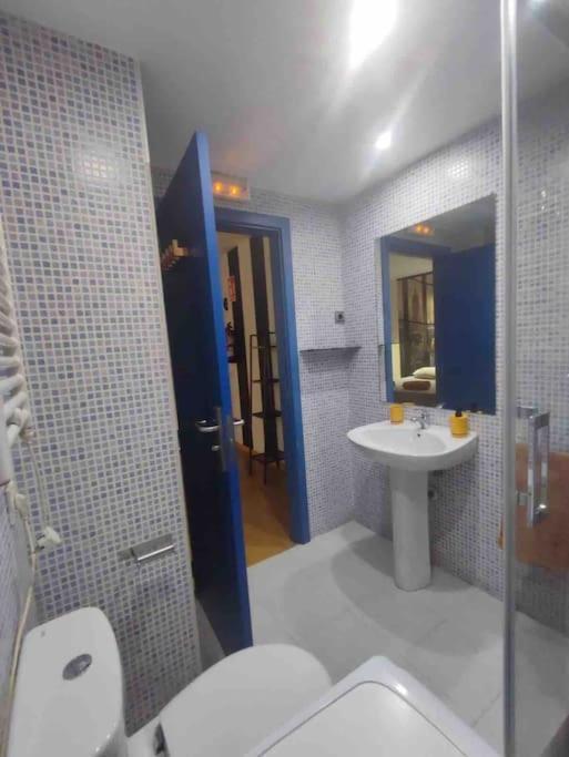 Loft Cerca De Calle De Alcala Madrid Eksteriør billede